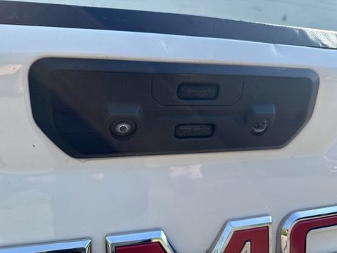 Used 2023 GMC Sierra 1500 Elevation w/ X31 Off-Road Package AWD/4WD image 16
