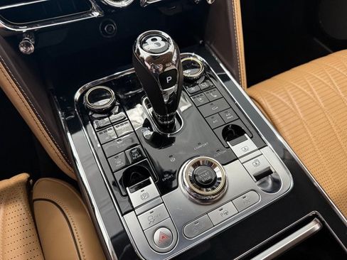 Used 2022 Bentley Flying Spur V8 AWD/4WD image 21