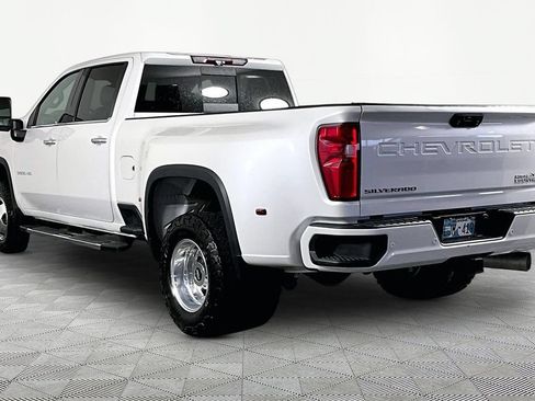 Used 2021 Chevrolet Silverado 3500 High Country AWD/4WD image 4