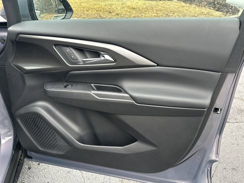 New 2026 Chevrolet Equinox EV LT image 15