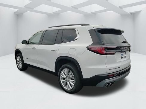 Used 2024 GMC Acadia Elevation image 7