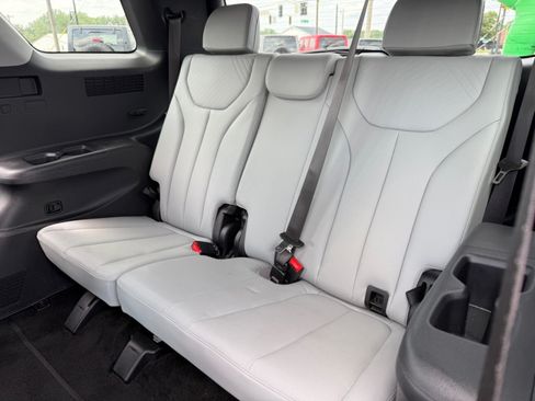 Used 2025 Hyundai Palisade SEL FWD image 35