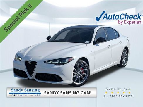 Used 2024 Alfa Romeo Giulia Ti AWD/4WD image 1