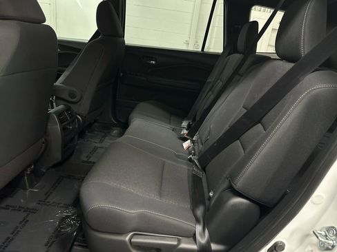 Used 2021 Honda Passport Sport image 31