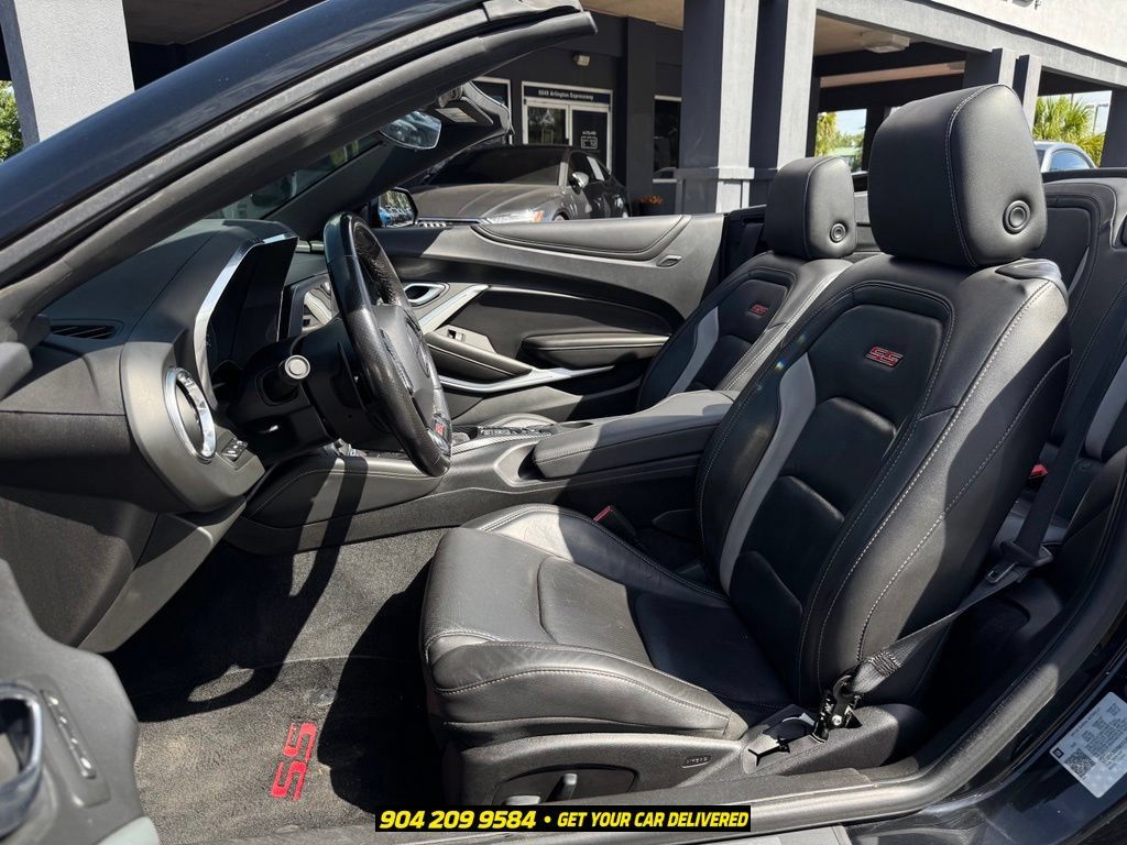 Used 2019 Chevrolet Camaro SS RWD image 23