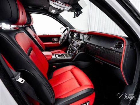 Used 2022 Rolls-Royce Cullinan Black Badge AWD/4WD image 42