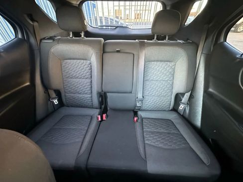 Used 2020 Chevrolet Equinox LT image 14