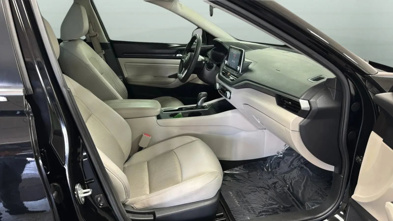 Used 2020 Nissan Altima 2.5 S FWD image 24