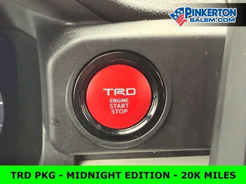 Used 2024 Toyota Tacoma TRD Off-Road image 30