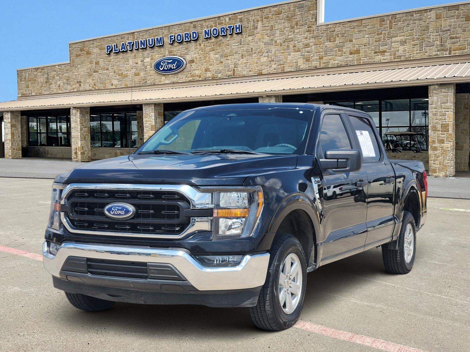 Used 2023 Ford F150 XLT RWD image 2