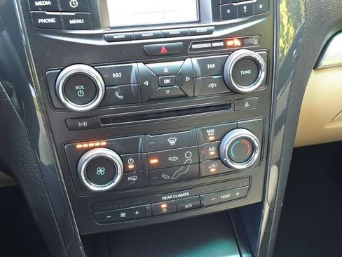Used 2017 Ford Explorer FWD image 31