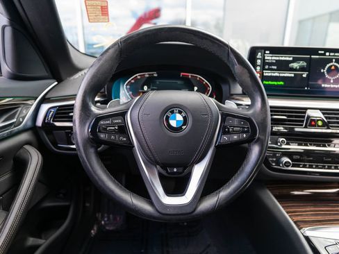 Used 2023 BMW 530i xDrive w/ Convenience Package AWD/4WD image 15