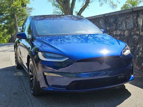 Used 2023 Tesla Model X image 12