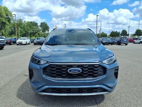 Certified 2023 Ford Escape ST-Line w/ Tech Pack #1 AWD/4WD image 2