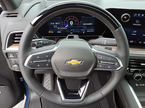 New 2026 Chevrolet Suburban High Country AWD/4WD image 13