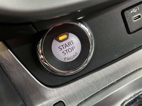 Used 2020 Nissan Murano SV w/ Premium Package image 22