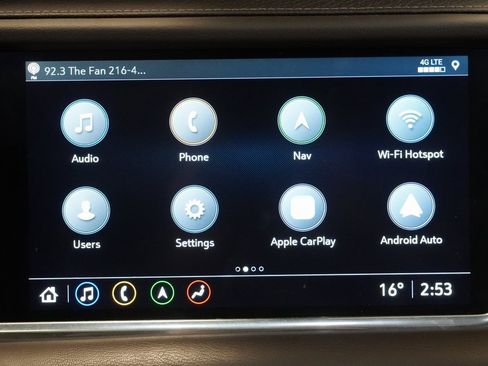 Used 2021 GMC Yukon XL Denali w/ Denali Premium Package image 25