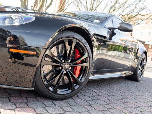Used 2015 Aston Martin V12 Vantage S image 36