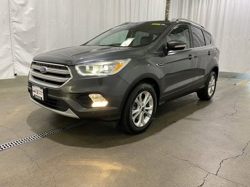 Used 2019 Ford Escape Titanium w/ U9j03 - Titanium Tow Package image 25