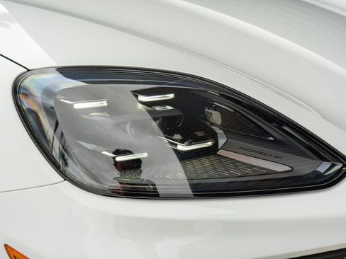 New 2026 Porsche Cayenne E-Hybrid Coupe AWD/4WD image 13