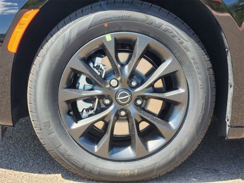 New 2025 Chrysler Pacifica Select w/ Fav Edition Package image 10