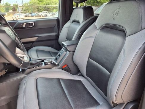 Used 2023 Ford Bronco Black Diamond AWD/4WD image 3