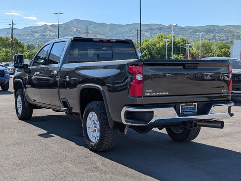 Used 2022 Chevrolet Silverado 3500 LTZ w/ LTZ Convenience Package AWD/4WD image 4