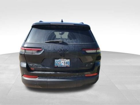 Used 2021 Jeep Grand Cherokee L Laredo image 4