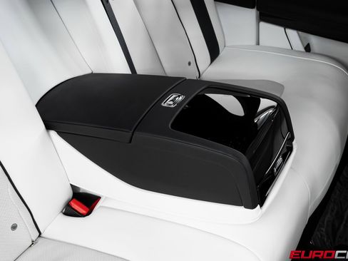 Used 2024 Rolls-Royce Ghost *STARLIGHT HEADLINER* image 39