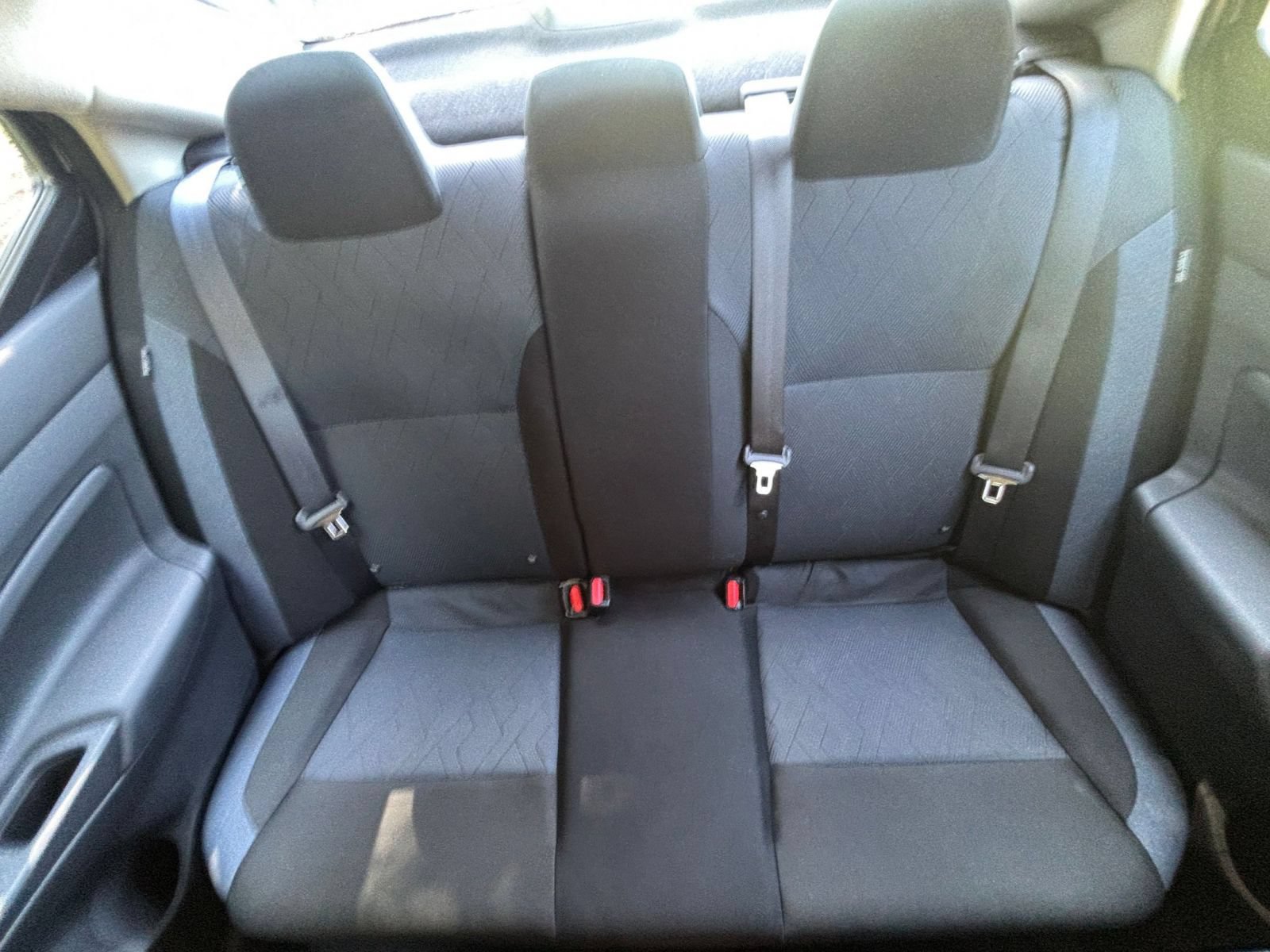 Used 2025 Nissan Versa SV FWD image 35