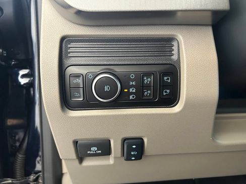 Used 2025 Ford F450 Platinum w/ Platinum Plus Package AWD/4WD image 54