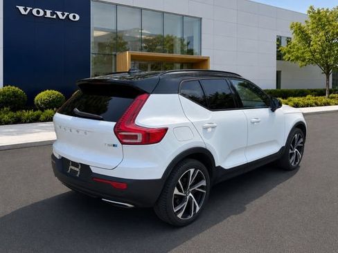 Used 2019 Volvo XC40 T5 R-Design AWD/4WD image 5