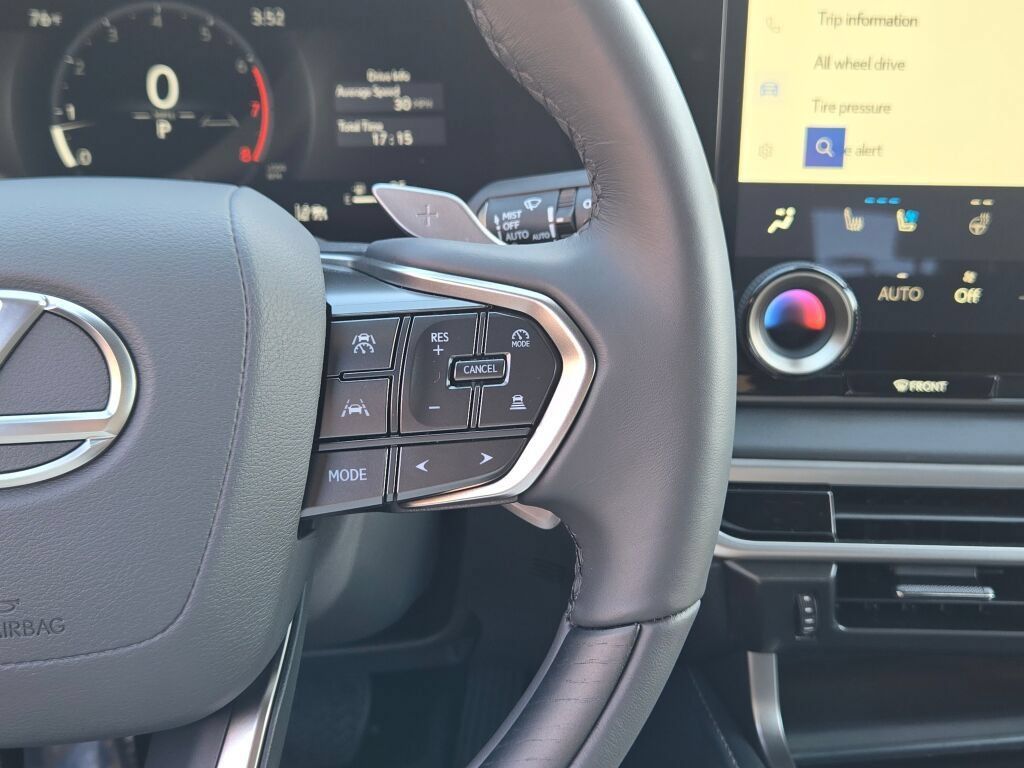Used 2025 Lexus RX 350 AWD image 39