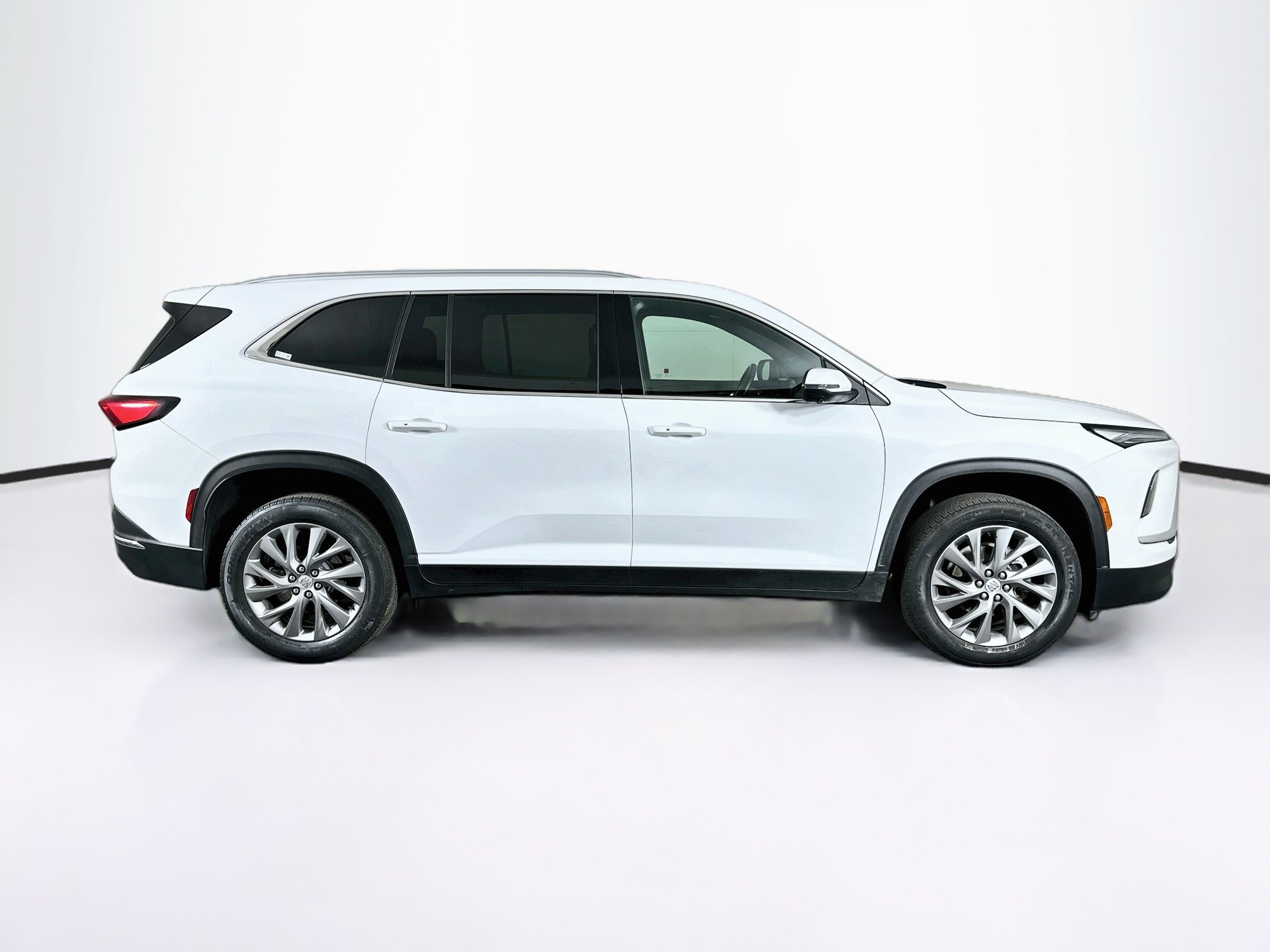 Used 2025 Buick Enclave Preferred FWD image 10