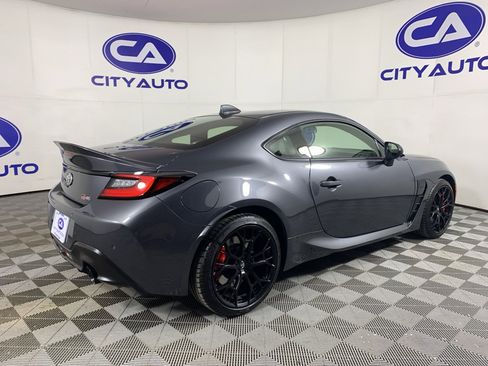 Used 2025 Toyota GR86 Premium w/ Performance Package image 3