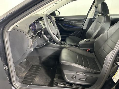 Used 2024 Volkswagen Jetta SEL FWD image 12