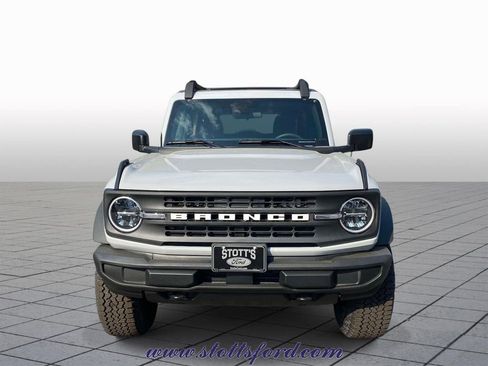 New 2026 Ford Bronco 2-Door w/ Sasquatch Package AWD/4WD image 2