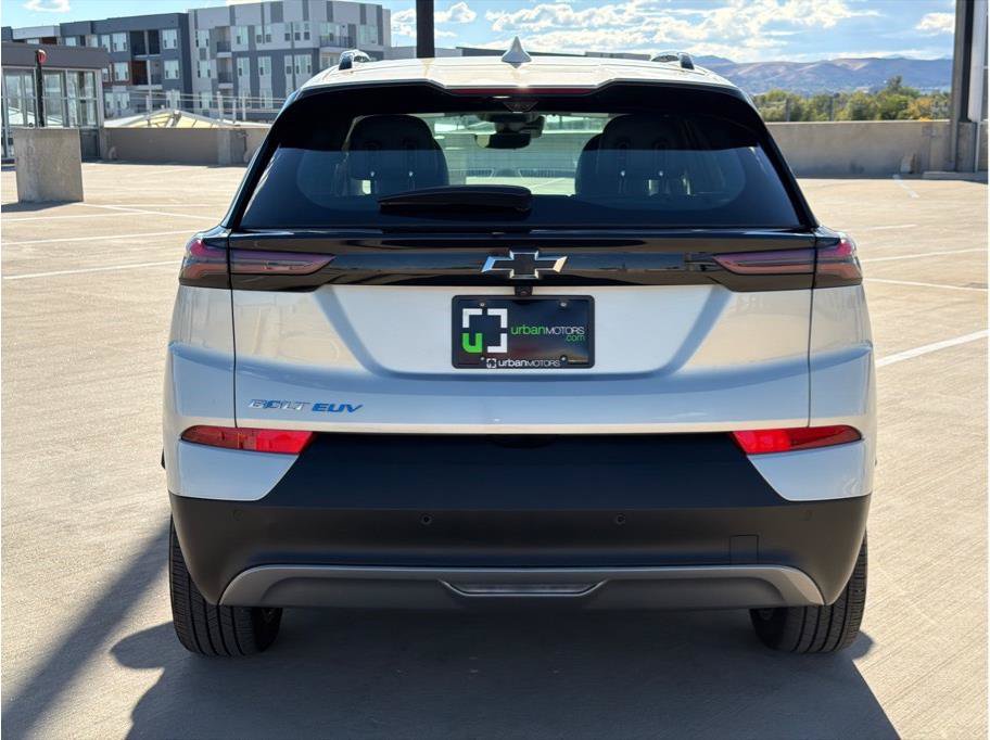 Used 2022 Chevrolet Bolt EUV Premier w/ Sun & Sound Package FWD image 7