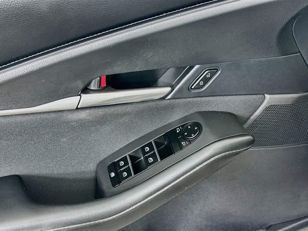 Certified 2024 MAZDA CX-30 AWD 2.5 S image 23