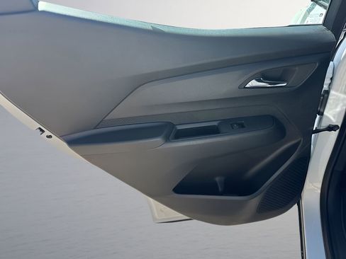 New 2027 Chevrolet Bolt LT w/ Comfort Package FWD image 27
