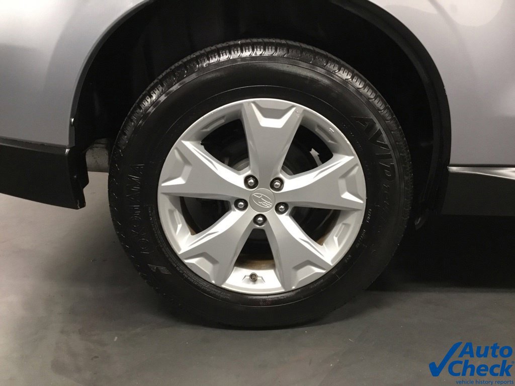 Used 2016 Subaru Forester 2.5i Premium w/ All-Weather Package AWD/4WD image 19