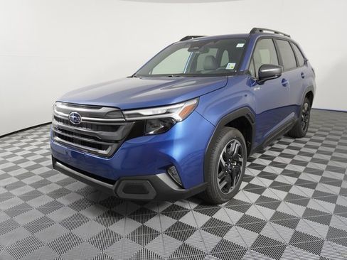 New 2025 Subaru Forester Limited image 3