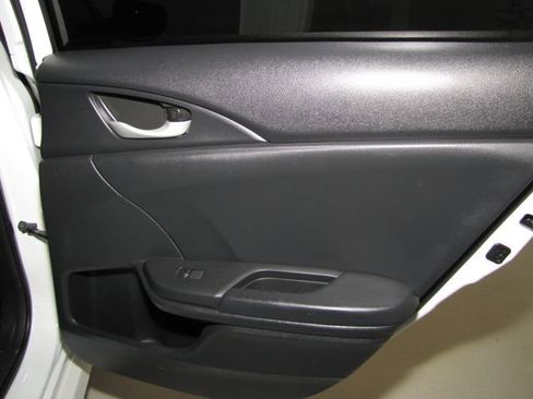 Used 2020 Honda Civic Sport image 18