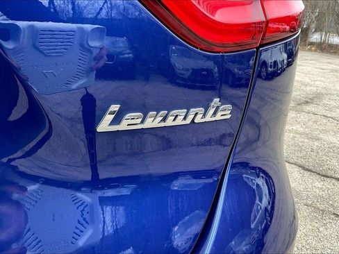 Used 2019 Maserati Levante image 24