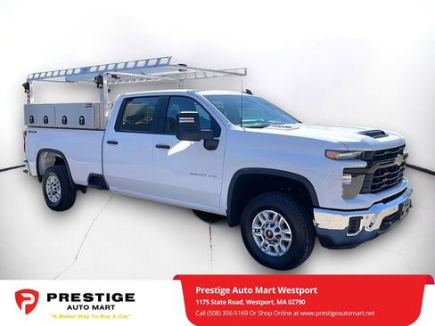 Used 2025 Chevrolet Silverado 2500 W/T w/ WT/CX Safety Package AWD/4WD image 1