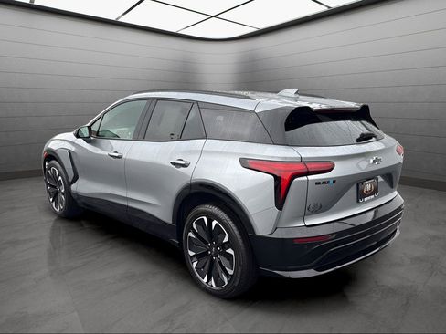 Used 2024 Chevrolet Blazer EV RS image 3