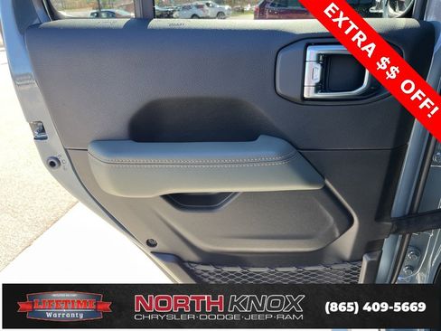 New 2026 Jeep Gladiator Mojave image 15