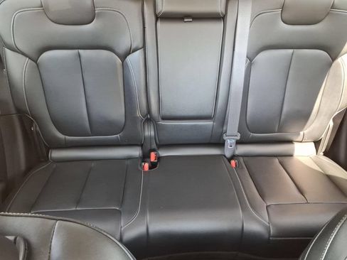 Used 2023 Jeep Grand Cherokee Limited RWD image 17