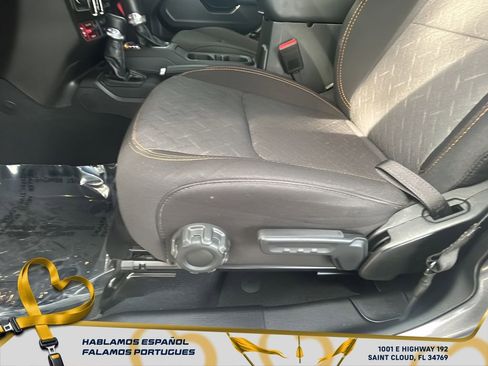 Used 2024 Jeep Gladiator Mojave image 15