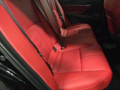 New 2026 Toyota Camry Hybrid FWD image 21